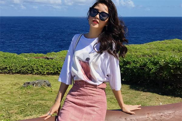 白色衣服可以在太陽下暴曬嗎 白色衣服暴曬會(huì)變黃嗎 白色衣服可以在太陽下暴曬嗎 白色衣服暴曬會(huì)變黃嗎