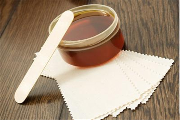 蜜蠟脫毛還會(huì)再長嗎 蜜蠟的使用注意事項(xiàng)是什么 蜜蠟脫毛還會(huì)再長嗎 蜜蠟的使用注意事項(xiàng)是什么