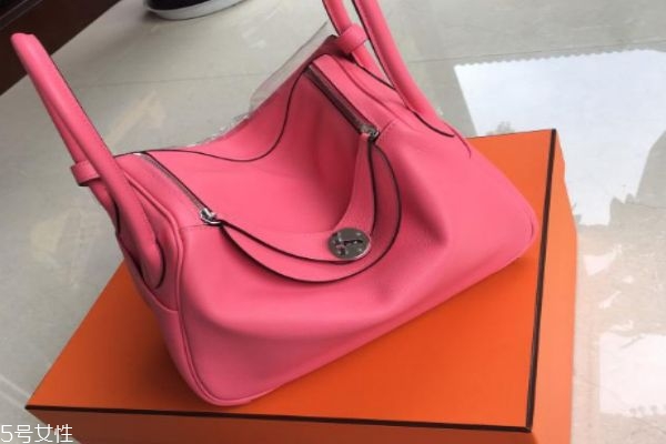 愛馬仕的包包多少錢一個(gè)呢 愛馬仕包包怎么樣呢 愛馬仕的包包多少錢一個(gè)呢 愛馬仕包包怎么樣呢