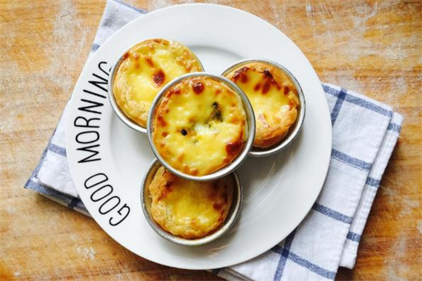 蛋撻隔夜需要加熱嗎 蛋撻隔夜怎么加熱 蛋撻隔夜需要加熱嗎 蛋撻隔夜怎么加熱