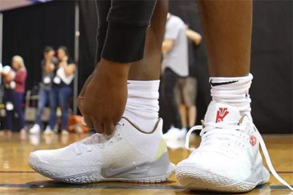 耐克歐文low2珊迪開(kāi)箱測(cè)評(píng) 歐文low2珊迪實(shí)物圖片