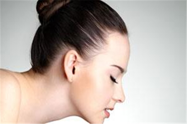 蜂蜜洗臉有什么好處 蜂蜜洗臉的步驟 蜂蜜洗臉有什么好處 蜂蜜洗臉的步驟