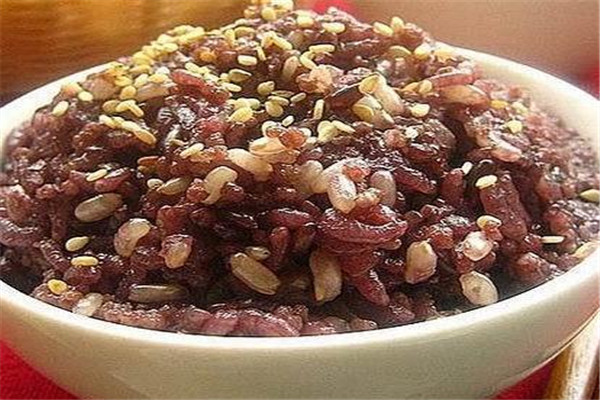 米飯能冷凍嗎 米飯最好是不要放冰箱太長(zhǎng)時(shí)間 米飯能冷凍嗎 米飯最好是不要放冰箱太長(zhǎng)時(shí)間