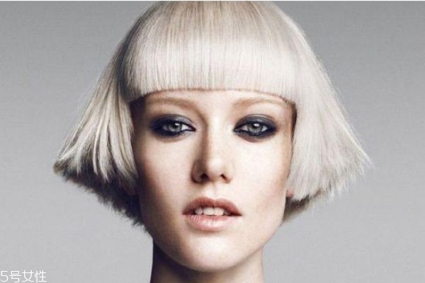 50歲短發(fā)怎么燙好看 50歲女人適合燙的短發(fā) 50歲短發(fā)怎么燙好看 50歲女人適合燙的短發(fā)