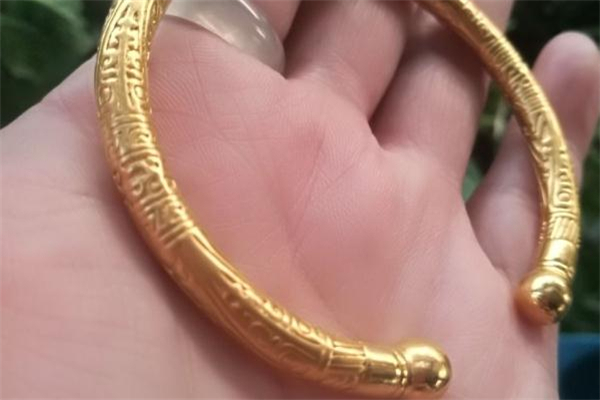 古法黃金多少錢(qián)一克 古法黃金手鐲保值嗎 古法黃金多少錢(qián)一克 古法黃金手鐲保值嗎