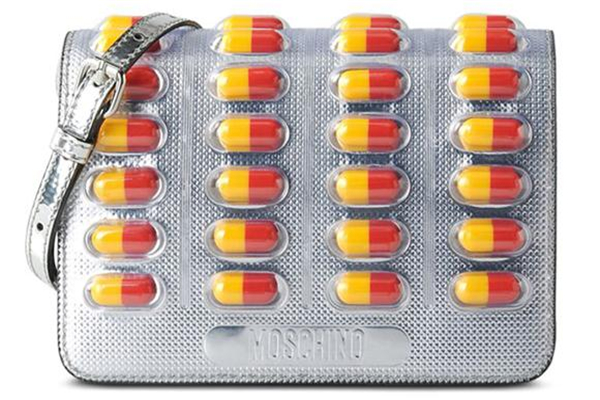 moschino藥丸包包多少錢 莫斯奇諾藥丸包包價格 moschino藥丸包包多少錢 莫斯奇諾藥丸包包價格