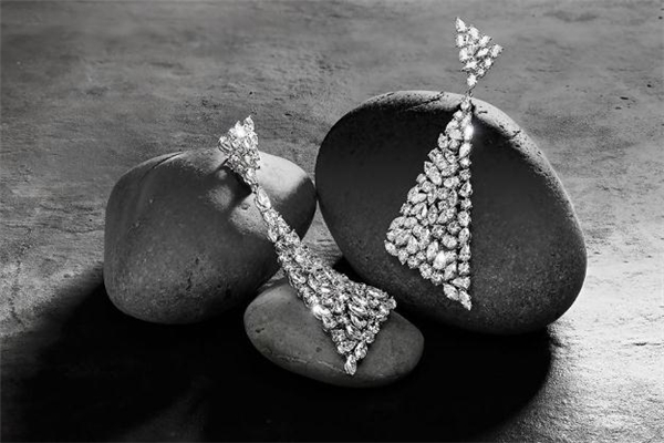 鉆石腰碼在什么位置 為什么有的鉆石沒(méi)有腰碼 鉆石腰碼在什么位置 為什么有的鉆石沒(méi)有腰碼