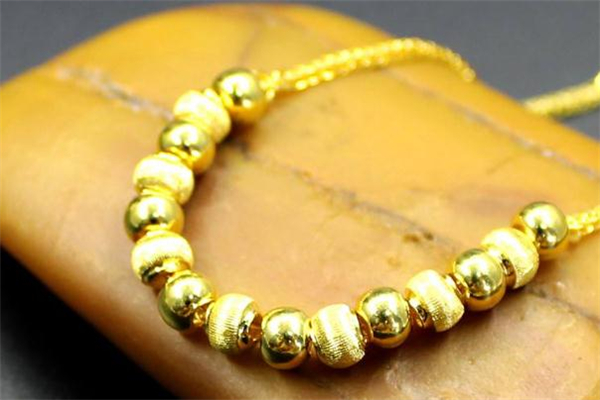 黃金手鏈和手鐲哪個(gè)好看 黃金手鏈和手鐲優(yōu)缺點(diǎn)對(duì)比 黃金手鏈和手鐲哪個(gè)好看 黃金手鏈和手鐲優(yōu)缺點(diǎn)對(duì)比