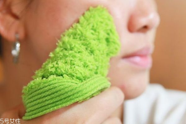 什么是角質(zhì)層呢 角質(zhì)層有什么作用呢 什么是角質(zhì)層呢 角質(zhì)層有什么作用呢