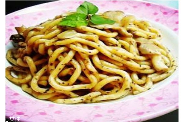 烏冬面是哪個(gè)國家的特產(chǎn)呢 烏冬面怎么做好吃呢