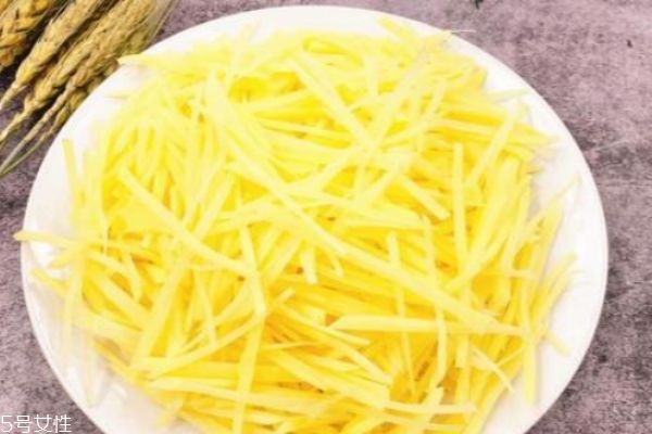 土豆多少錢一斤呢 土豆一般成熟在幾月呢 土豆多少錢一斤呢 土豆一般成熟在幾月呢