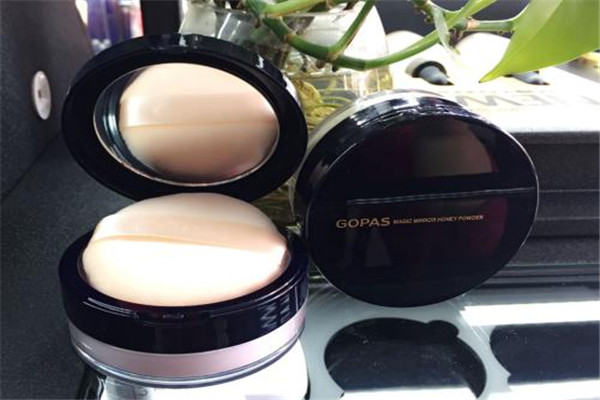 散粉需要卸妝嗎 只涂了散粉需要卸妝嗎 散粉需要卸妝嗎 只涂了散粉需要卸妝嗎