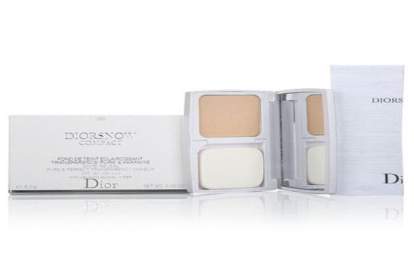 粉餅可以直接當?shù)讑y嗎 粉餅直接當?shù)讑y會卡粉嗎 粉餅可以直接當?shù)讑y嗎 粉餅直接當?shù)讑y會卡粉嗎