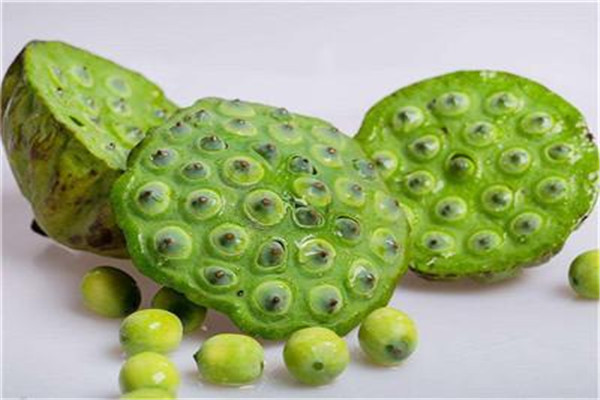 蓮子可以燉雞嗎 蓮子燉雞有什么功效 蓮子可以燉雞嗎 蓮子燉雞有什么功效