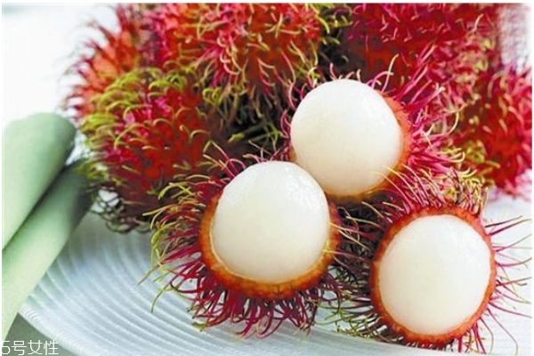 什么是紅毛丹呢 紅毛丹有什么營養(yǎng)價(jià)值呢