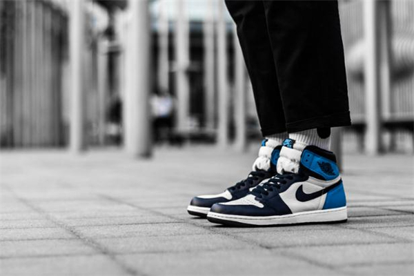 aj1黑曜石北卡藍(lán)貨量 aj1北卡藍(lán)黑曜石什么時(shí)候發(fā)售 aj1黑曜石北卡藍(lán)貨量 aj1北卡藍(lán)黑曜石什么時(shí)候發(fā)售