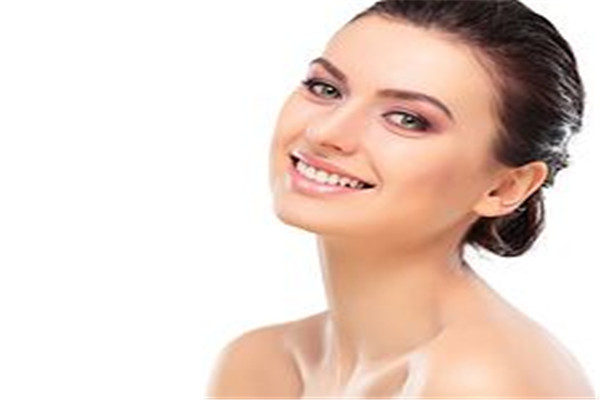 牙齒貼片多少錢(qián)一顆 牙齒貼片好嗎