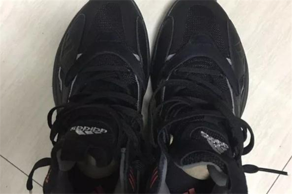 阿迪達(dá)斯zone boost開箱測(cè)評(píng)-zone boost偏小嗎