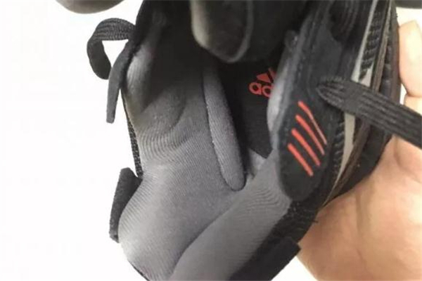 阿迪達(dá)斯zone boost開箱測(cè)評(píng)-zone boost偏小嗎