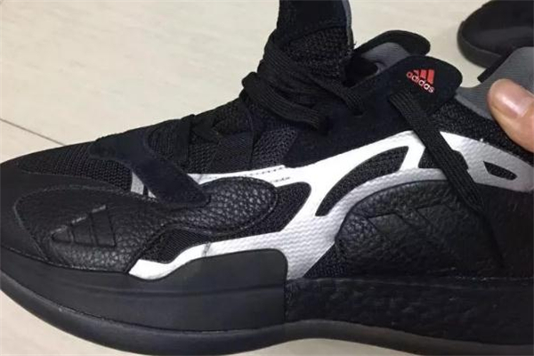 阿迪達(dá)斯zone boost開箱測(cè)評(píng)-zone boost偏小嗎