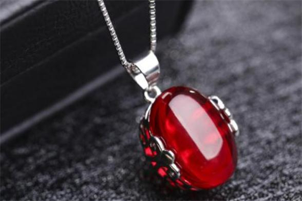 紅剛玉是什么 紅剛玉的功效與作用 紅剛玉是什么 紅剛玉的功效與作用