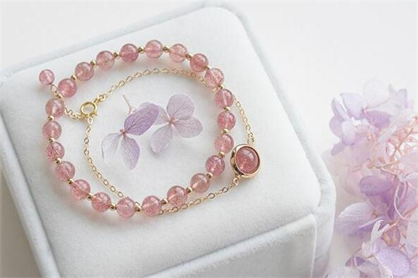 草莓晶真的會(huì)招桃花嗎 草莓晶招桃花有用嗎 草莓晶真的會(huì)招桃花嗎 草莓晶招桃花有用嗎