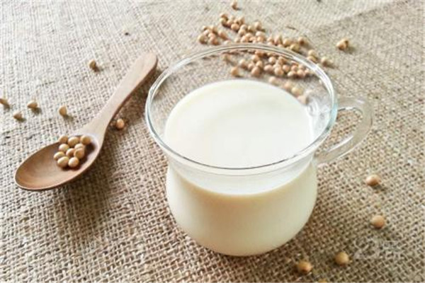 喝豆?jié){會胖嗎 豆?jié){并不會導致發(fā)胖 喝豆?jié){會胖嗎 豆?jié){并不會導致發(fā)胖