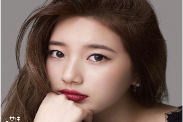 女生皮膚黑的原因 快速美白皮膚的方法 女生皮膚黑的原因 快速美白皮膚的方法