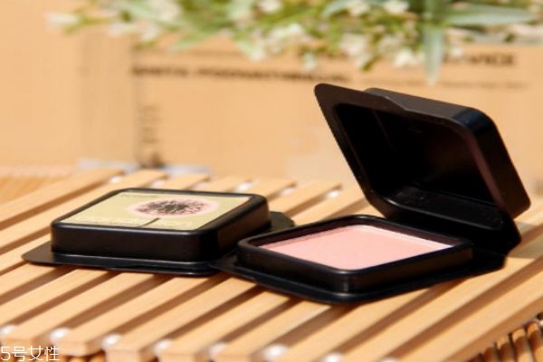 貝玲妃是一個(gè)怎么樣的品牌呢 貝玲妃是哪個(gè)國家的品牌呢