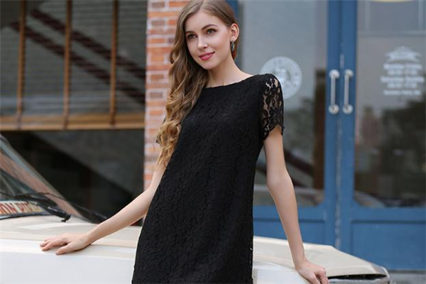 蕾絲連衣裙什么顏色好看 蕾絲連衣裙什么顏色顯瘦 蕾絲連衣裙什么顏色好看 蕾絲連衣裙什么顏色顯瘦