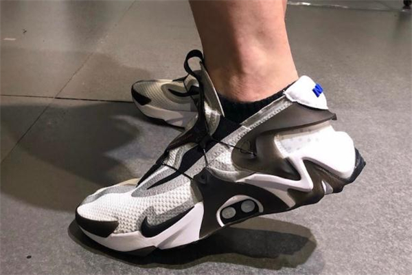 nike adapt huarache開箱測評-adapt huarache上腳圖 nike adapt huarache開箱測評-adapt huarache上腳圖