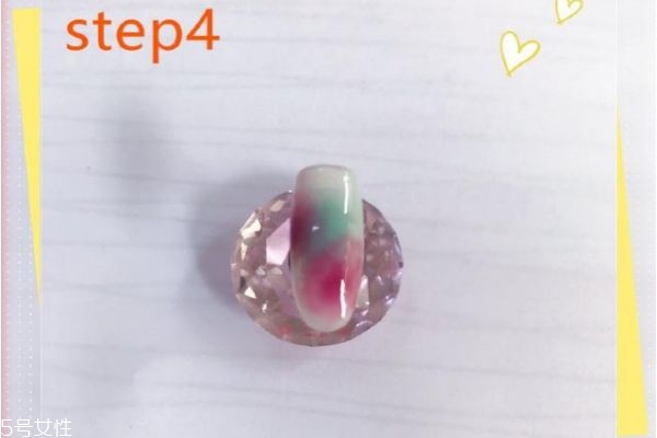 美甲暈染的暈染手法 暈染美甲步驟 美甲暈染的暈染手法 暈染美甲步驟