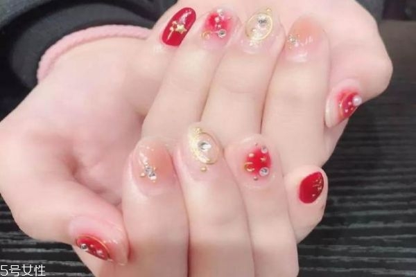 暈染大石紋美甲教程 暈染美甲圖片大全 暈染大石紋美甲教程 暈染美甲圖片大全