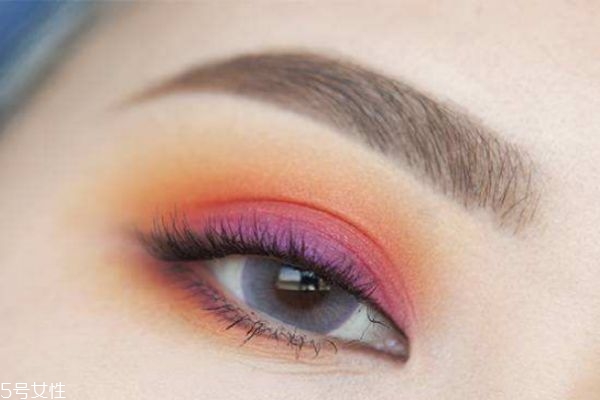 2019年流行的眼妝畫法是什么 今年有哪些眼彩流行趨勢(shì) 2019年流行的眼妝畫法是什么 今年有哪些眼彩流行趨勢(shì)
