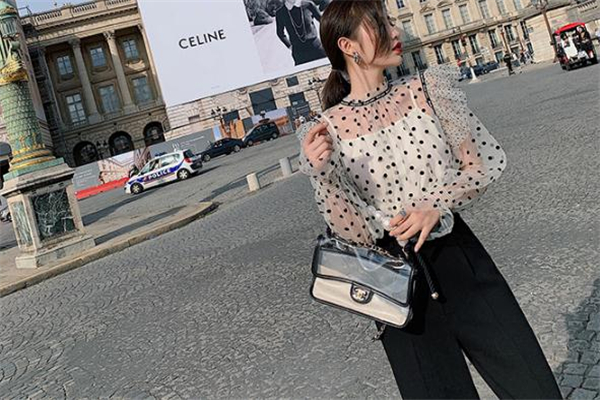 波點上衣怎么搭配 波點上衣搭配圖片 波點上衣怎么搭配 波點上衣搭配圖片