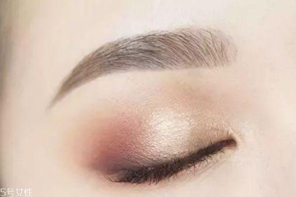 2019年流行的眼妝畫法是什么 今年有哪些眼彩流行趨勢(shì) 2019年流行的眼妝畫法是什么 今年有哪些眼彩流行趨勢(shì)