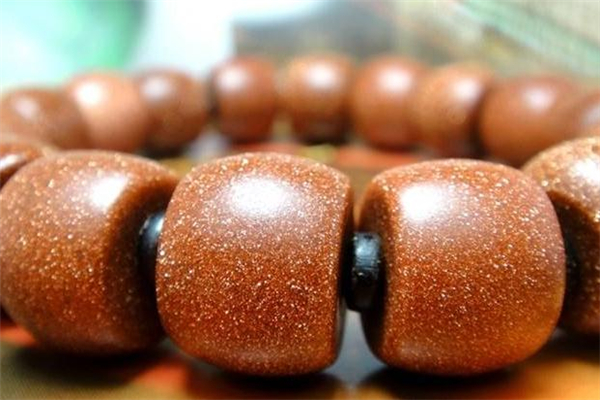 金沙石是什么樣子的 金沙石產(chǎn)地是哪里 金沙石是什么樣子的 金沙石產(chǎn)地是哪里