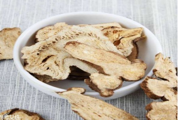 白術(shù)食用有什么要注意的呢 孕婦可以吃白術(shù)嗎 白術(shù)食用有什么要注意的呢 孕婦可以吃白術(shù)嗎