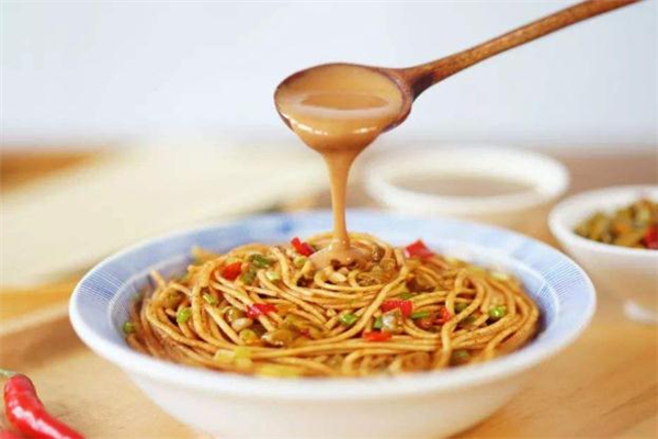 芝麻醬過(guò)期了還能吃嗎 過(guò)期的芝麻醬怎么用