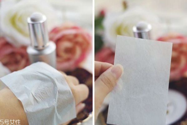 吸油紙會(huì)讓毛孔變大嗎 使用吸油紙的危害 吸油紙會(huì)讓毛孔變大嗎 使用吸油紙的危害