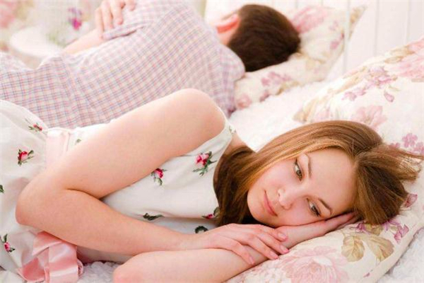 夫妻冷戰(zhàn)多久會(huì)沒感情 夫妻冷戰(zhàn)怎么解決 夫妻冷戰(zhàn)多久會(huì)沒感情 夫妻冷戰(zhàn)怎么解決