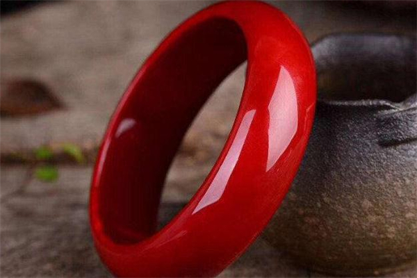 紅珊瑚手鐲值多少錢(qián) 紅珊瑚手鐲價(jià)格