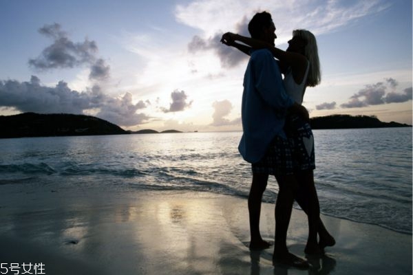 第一次約會(huì)怎么安排 約會(huì)一般都干嘛 第一次約會(huì)怎么安排 約會(huì)一般都干嘛