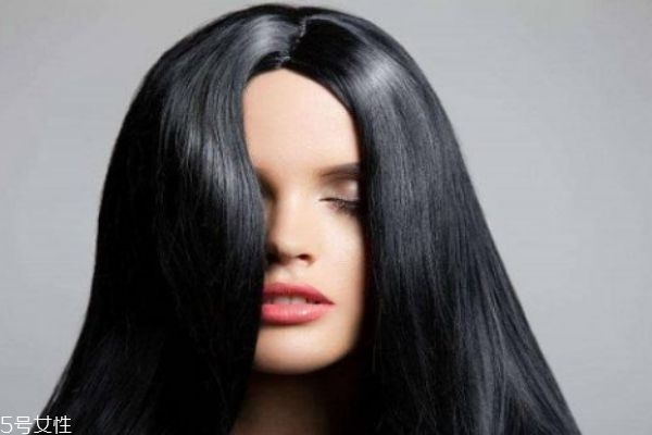 為什么頭發(fā)會比較少呢 造成頭發(fā)少的原因有什么呢 為什么頭發(fā)會比較少呢 造成頭發(fā)少的原因有什么呢