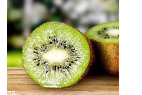 吃獼猴桃要注意什么呢 什么人群不能吃獼猴桃呢 吃獼猴桃要注意什么呢 什么人群不能吃獼猴桃呢