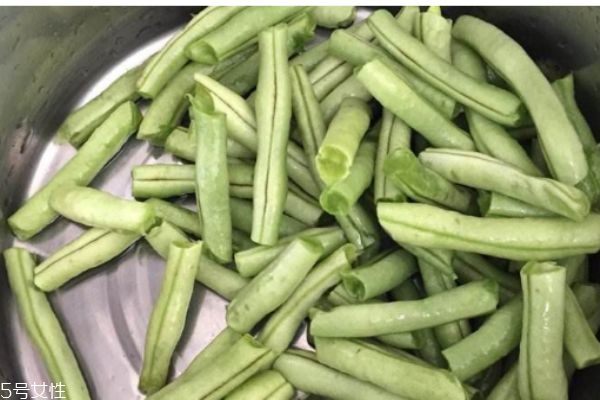 蛇豆有什么食用注意呢 什么人群不能吃蛇豆呢 蛇豆有什么食用注意呢 什么人群不能吃蛇豆呢