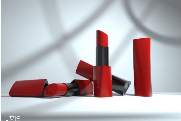 學(xué)生適合什么顏色的口紅 適合高中生用的口紅 學(xué)生適合什么顏色的口紅 適合高中生用的口紅