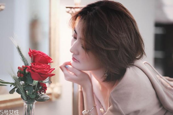 女生如何提高自己的氣質(zhì) 男生會(huì)和什么樣的女生結(jié)婚 女生如何提高自己的氣質(zhì) 男生會(huì)和什么樣的女生結(jié)婚