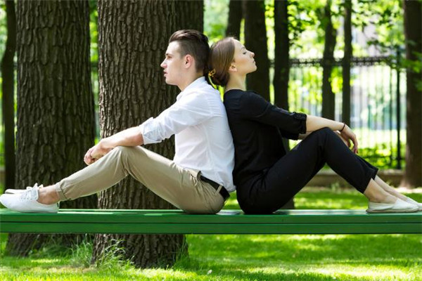 情侶磨合期怎么度過 戀愛磨合期一般多久 情侶磨合期怎么度過 戀愛磨合期一般多久