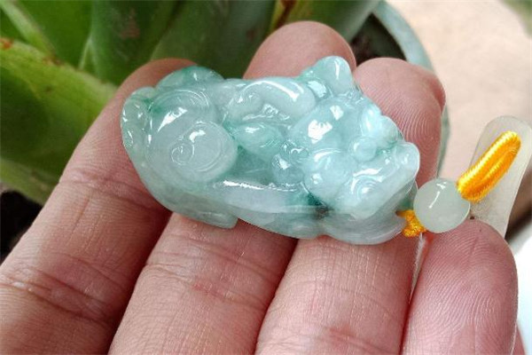 翡翠貔貅怎么開光 翡翠貔貅的佩戴忌諱 翡翠貔貅怎么開光 翡翠貔貅的佩戴忌諱